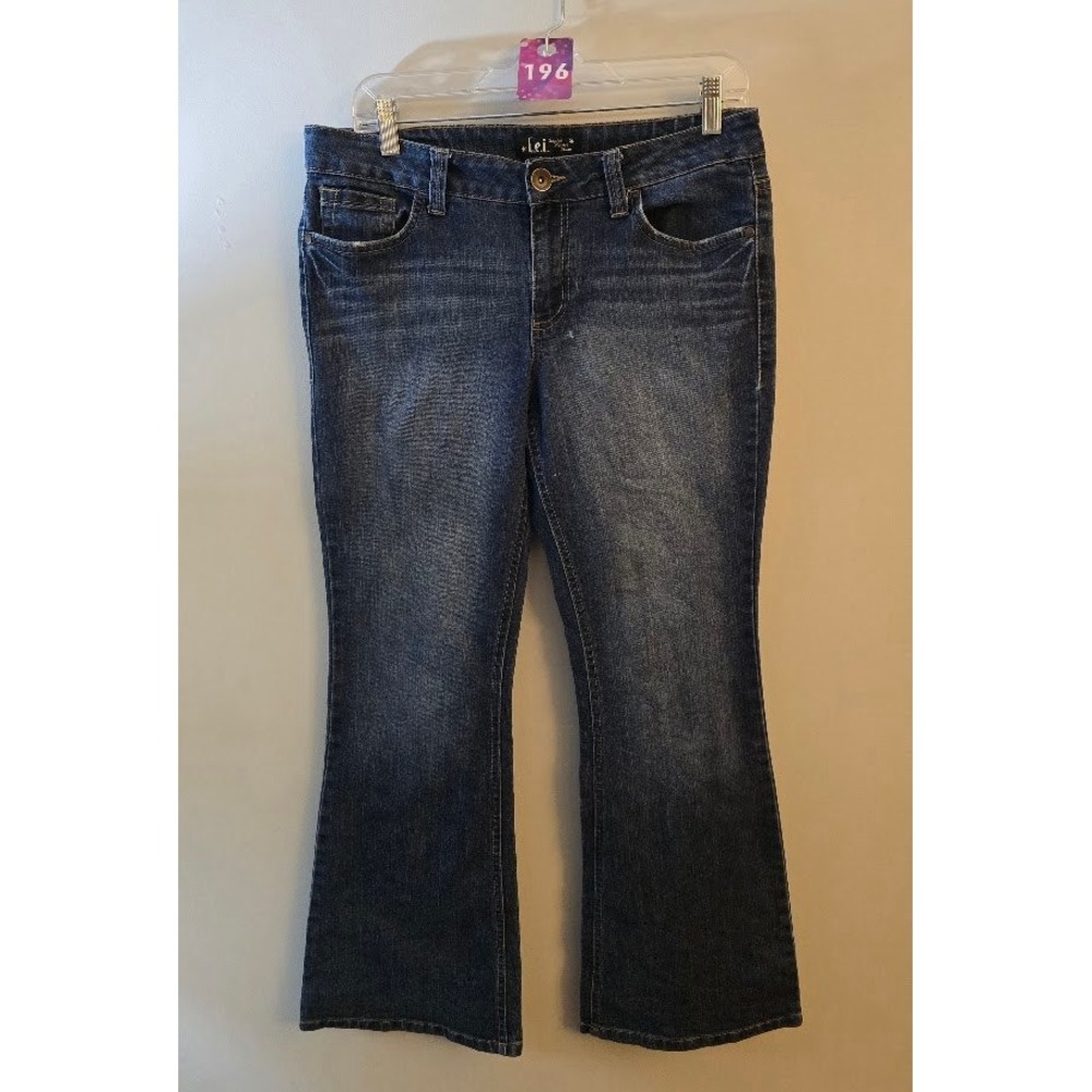 Vintage L.E.I. Juniors Jeans Sophia Hipster Flare Y2K Low Rise Denim 9 Short